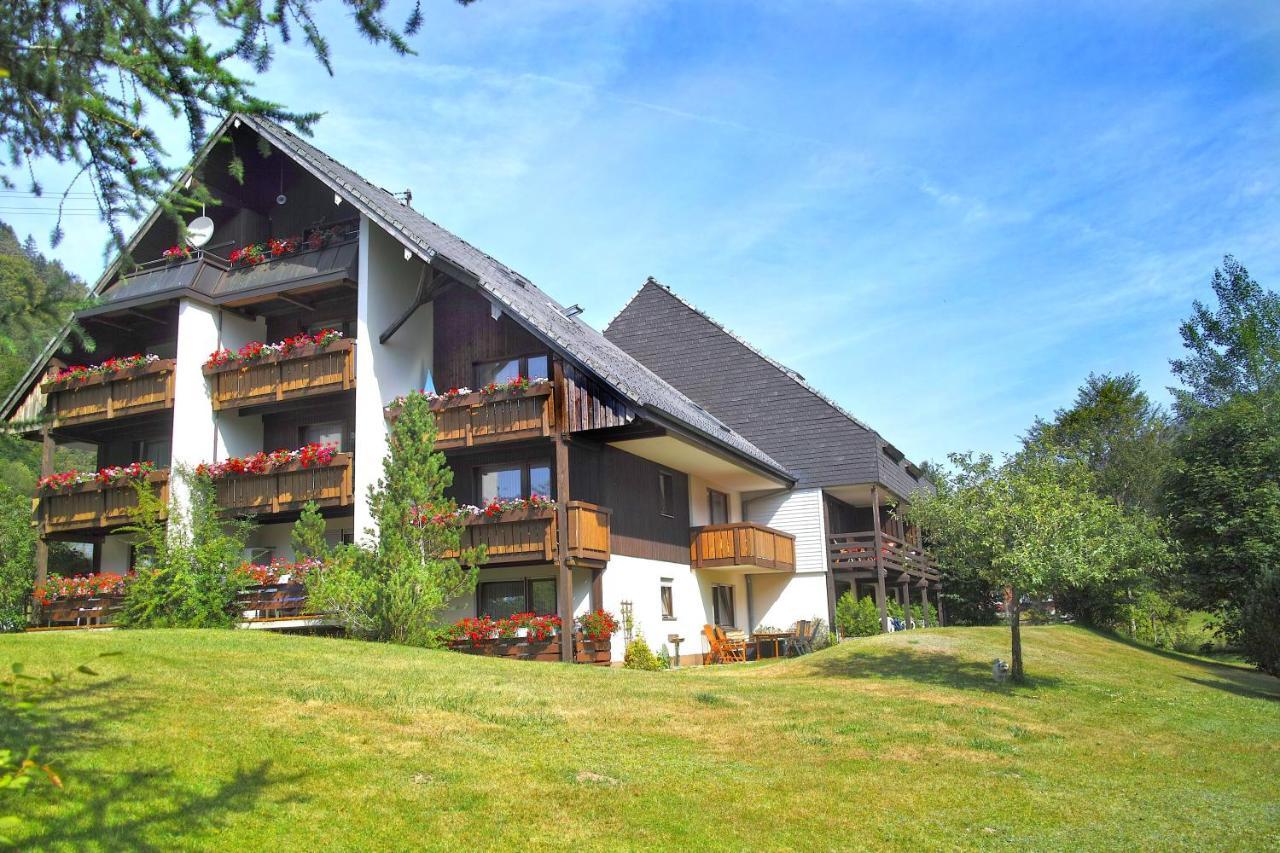 C1 Albmatte-Fewo Sauna, Hallenbad Aussenbecken Massagen Nebenan Menzenschwand Bagian luar foto